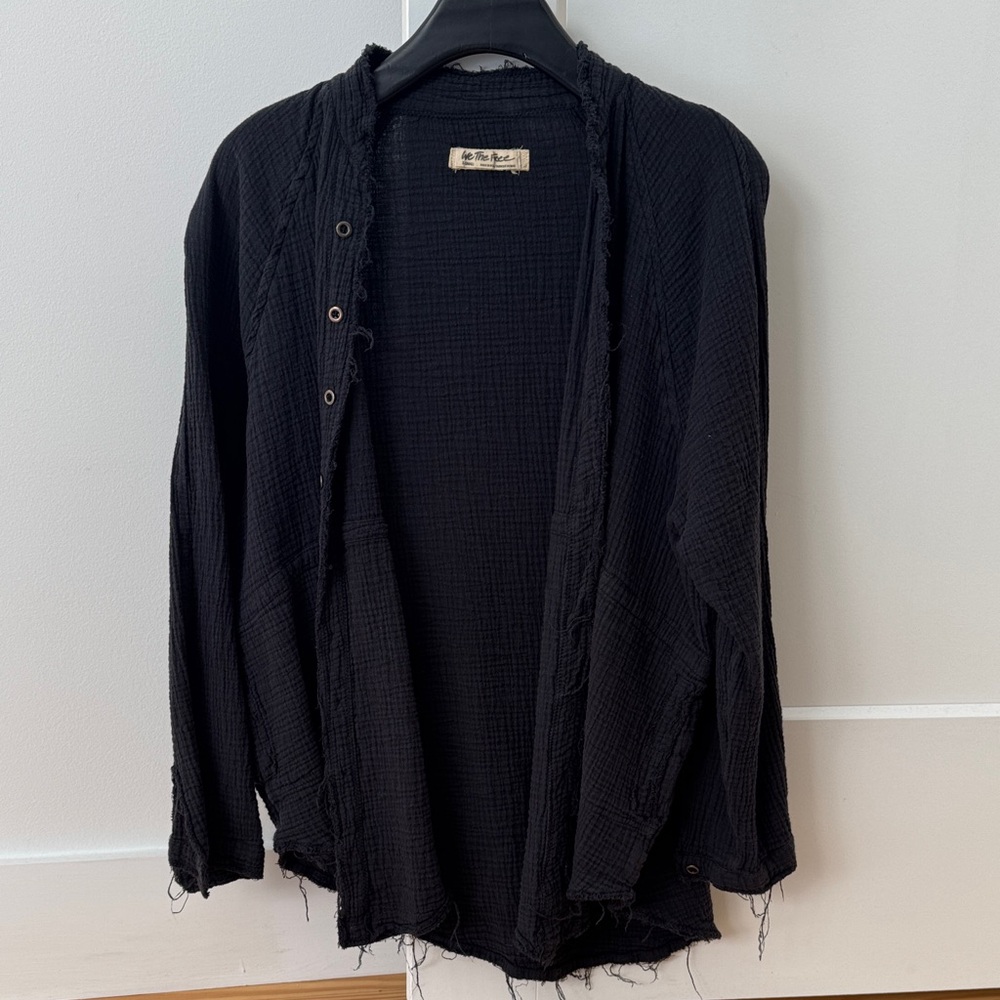Women’s Free People black gauze shirt